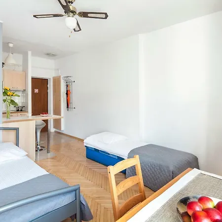 Apartment Sleepy3city Abrahama46